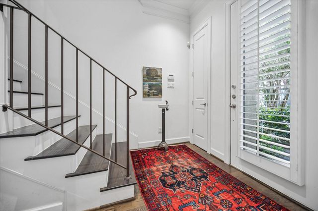 2423 Waugh Drive, Houston, TX 77006
