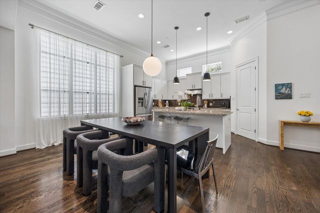 2423 Waugh Drive, Houston, TX 77006