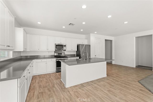 32567 Richardson, Menifee, CA 92584