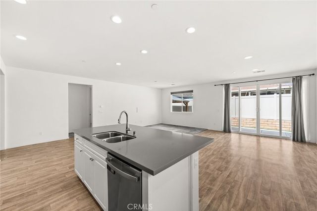 32567 Richardson, Menifee, CA 92584