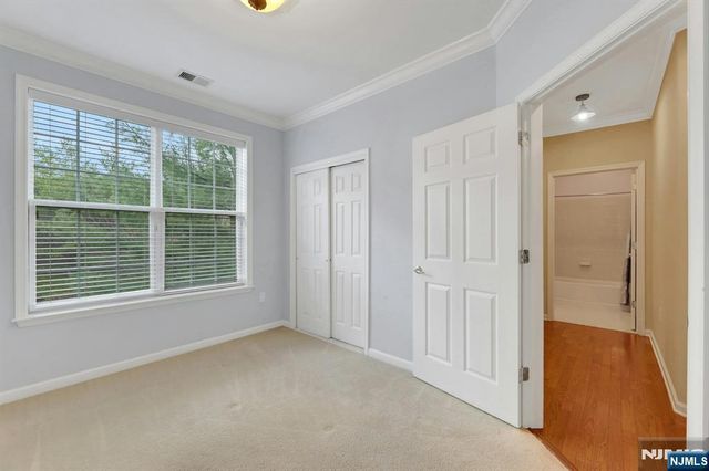 6 Cliff Road D2, Woodland Park, NJ 07424