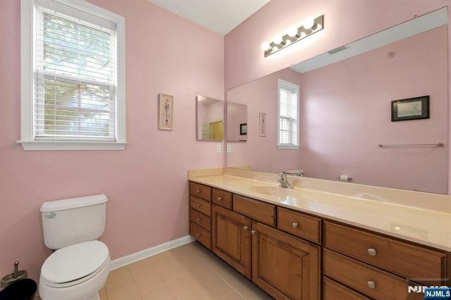 6 Cliff Road D2, Woodland Park, NJ 07424