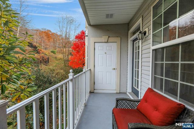 6 Cliff Road D2, Woodland Park, NJ 07424