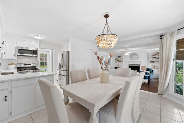 9 Windsor Drive, Charleston, SC 29407