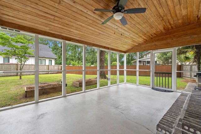 9 Windsor Drive, Charleston, SC 29407