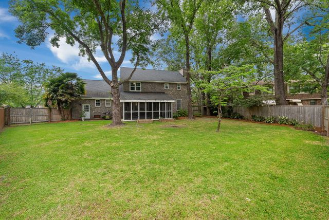 9 Windsor Drive, Charleston, SC 29407