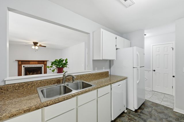 2334 Treescape Drive 2008, Charleston, SC 29414