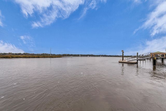 2334 Treescape Drive 2008, Charleston, SC 29414