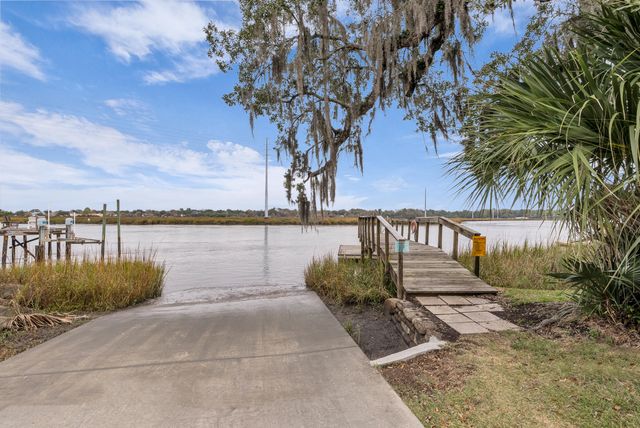 2334 Treescape Drive 2008, Charleston, SC 29414