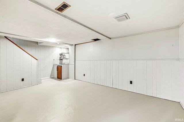 1473 Cambridge Drive, South Bend, IN 46614