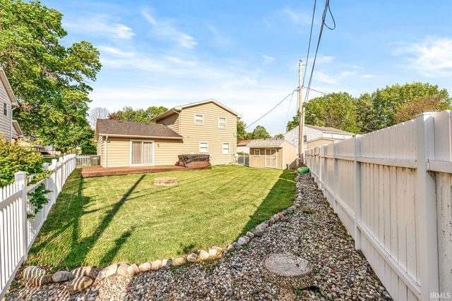 1473 Cambridge Drive, South Bend, IN 46614