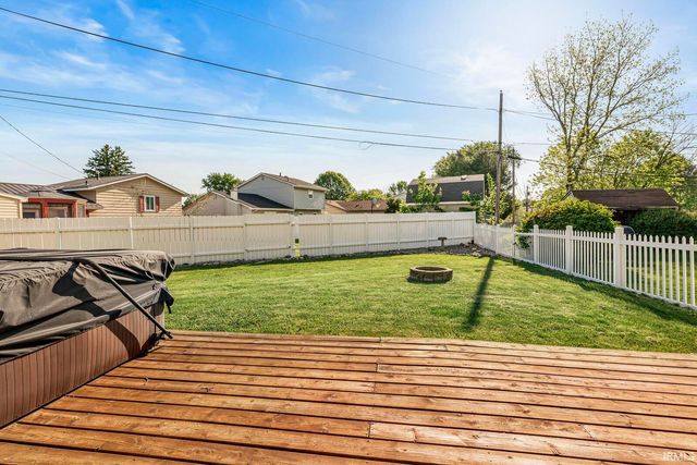 1473 Cambridge Drive, South Bend, IN 46614