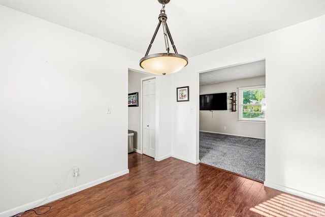 1473 Cambridge Drive, South Bend, IN 46614