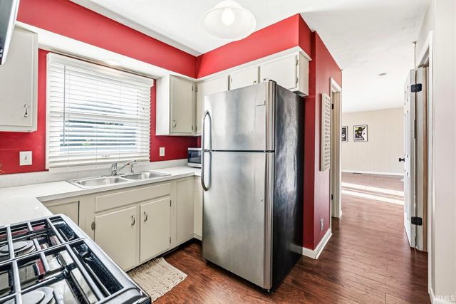 1473 Cambridge Drive, South Bend, IN 46614