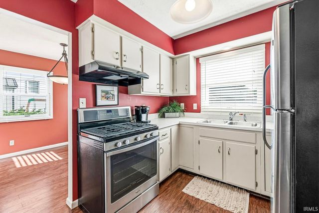 1473 Cambridge Drive, South Bend, IN 46614