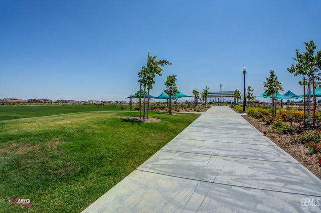 9611 Clear Ridge Way, Shafter, CA 93263