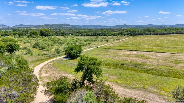 13132 State Highway 16, Medina, TX 78055