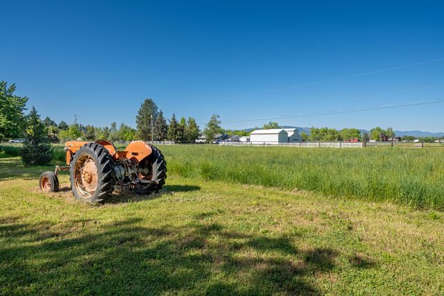 5900 Peace Lane, Central Point, OR 97502