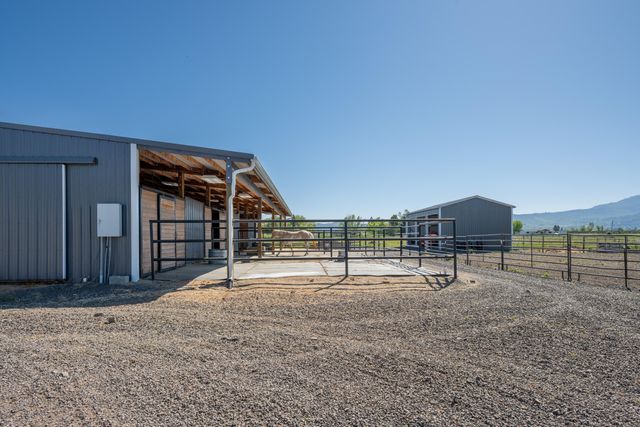 5900 Peace Lane, Central Point, OR 97502