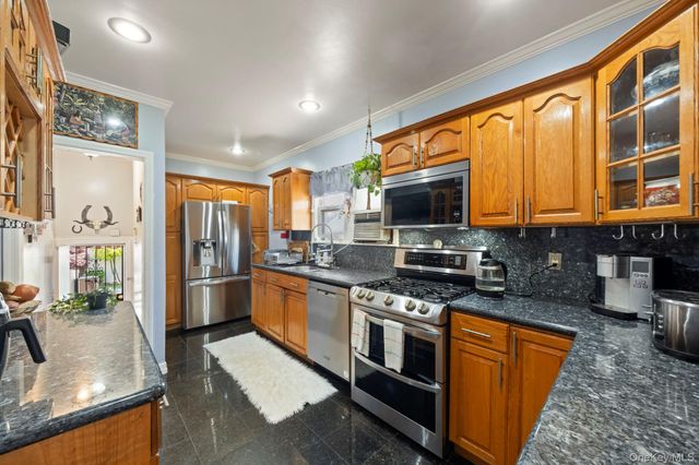 13435 226th Street, Laurelton, NY 11413