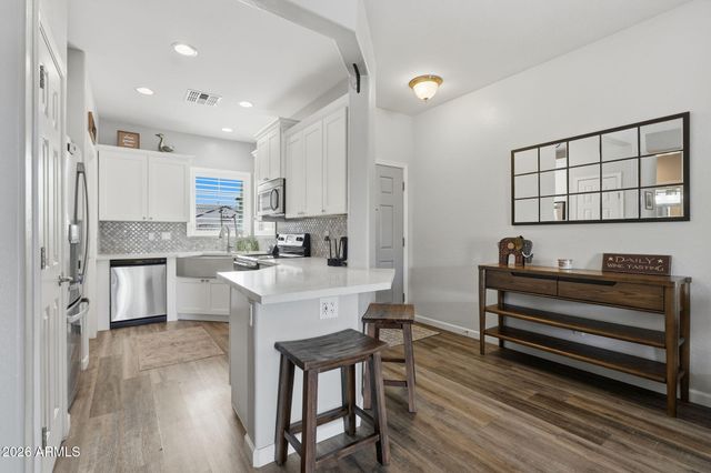 9962 E RUGGED MOUNTAIN Drive, Gold Canyon, AZ 85118