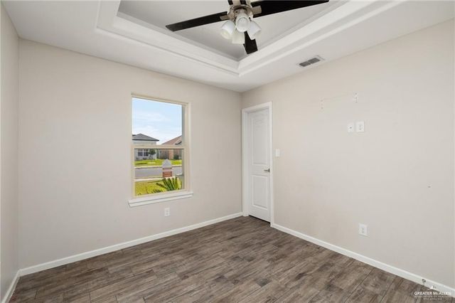 10729 N Sugar Bear Drive, Edinburg, TX 78541