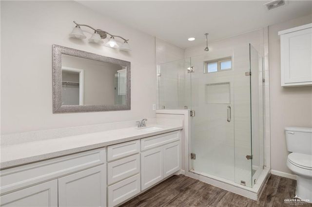 10729 N Sugar Bear Drive, Edinburg, TX 78541