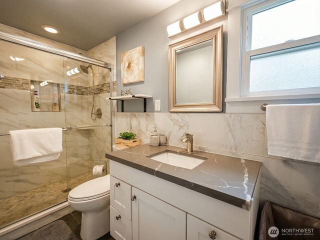 5306 18th Avenue S, Seattle, WA 98108