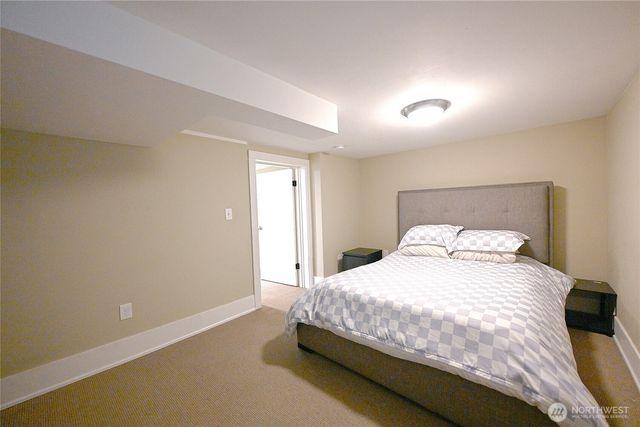 5306 18th Avenue S, Seattle, WA 98108