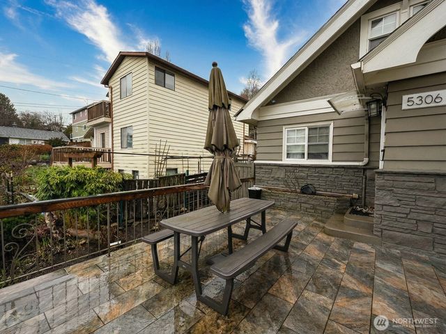 5306 18th Avenue S, Seattle, WA 98108