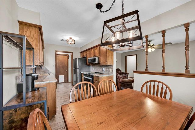 6942 SW Forest Ave, Lawton, OK 73505