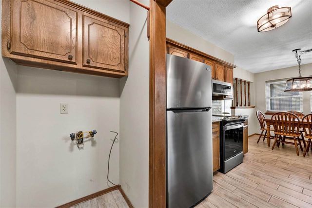 6942 SW Forest Ave, Lawton, OK 73505