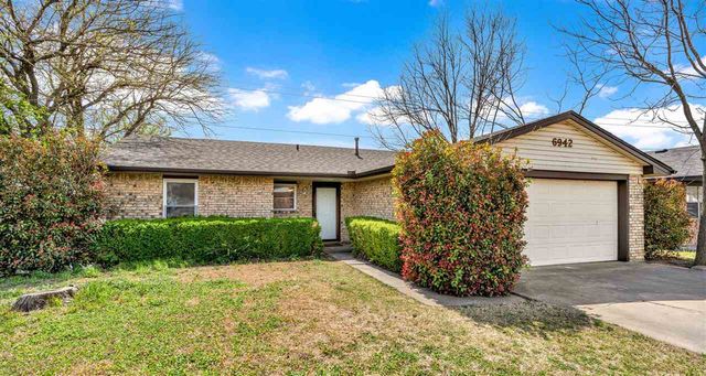 6942 SW Forest Ave, Lawton, OK 73505