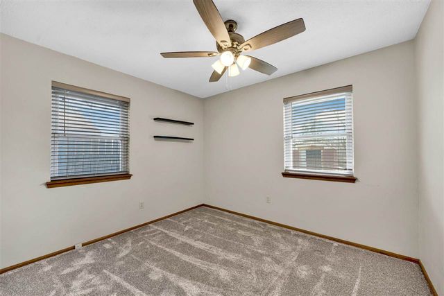 6942 SW Forest Ave, Lawton, OK 73505