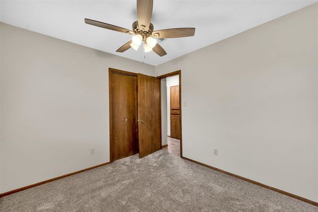 6942 SW Forest Ave, Lawton, OK 73505