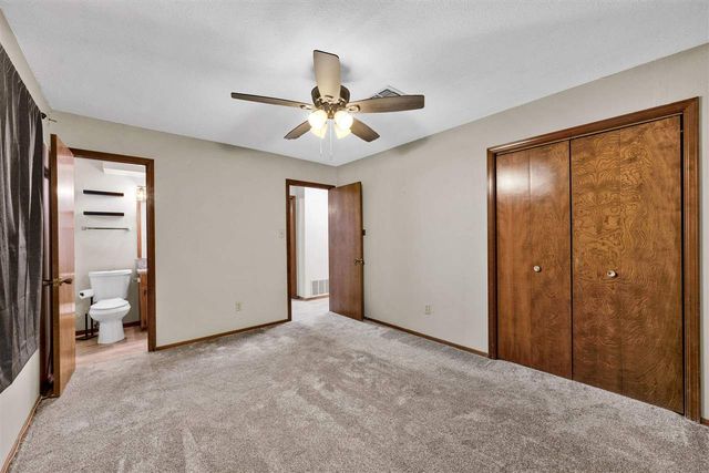 6942 SW Forest Ave, Lawton, OK 73505