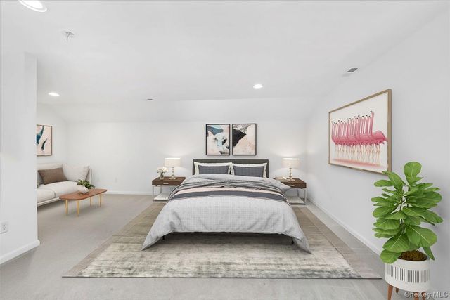 4 Kless Court, Middletown, NY 10940