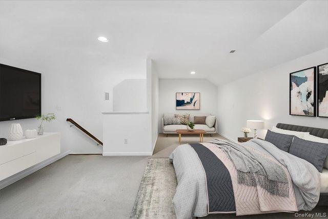 4 Kless Court, Middletown, NY 10940