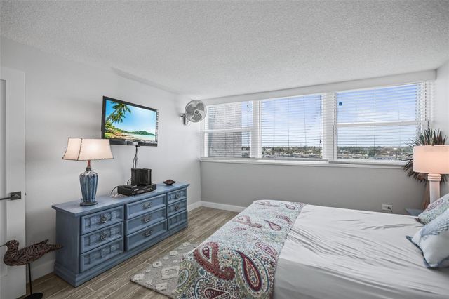 500 TREASURE ISLAND CAUSEWAY 610, Treasure Island, FL 33706