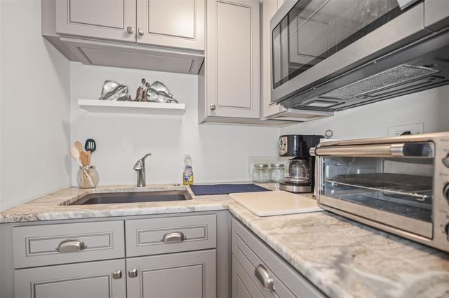 500 TREASURE ISLAND CAUSEWAY 610, Treasure Island, FL 33706