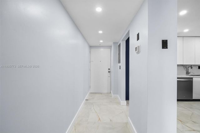 19380 Collins Avenue 826, Sunny Isles Beach, FL 33160