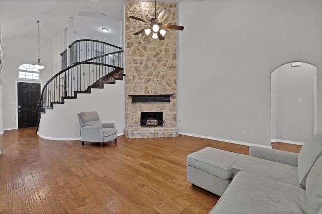 9816 Yellow Cup Drive, Fort Worth, TX 76177