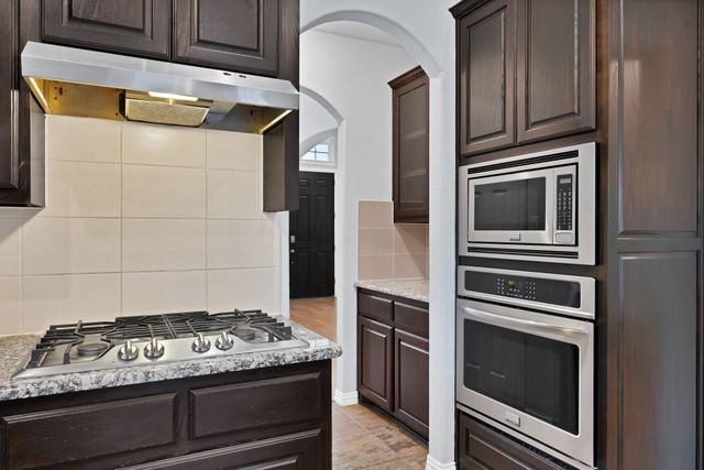 9816 Yellow Cup Drive, Fort Worth, TX 76177