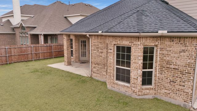9816 Yellow Cup Drive, Fort Worth, TX 76177