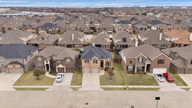 9816 Yellow Cup Drive, Fort Worth, TX 76177