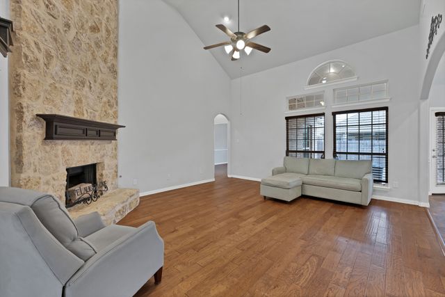 9816 Yellow Cup Drive, Fort Worth, TX 76177