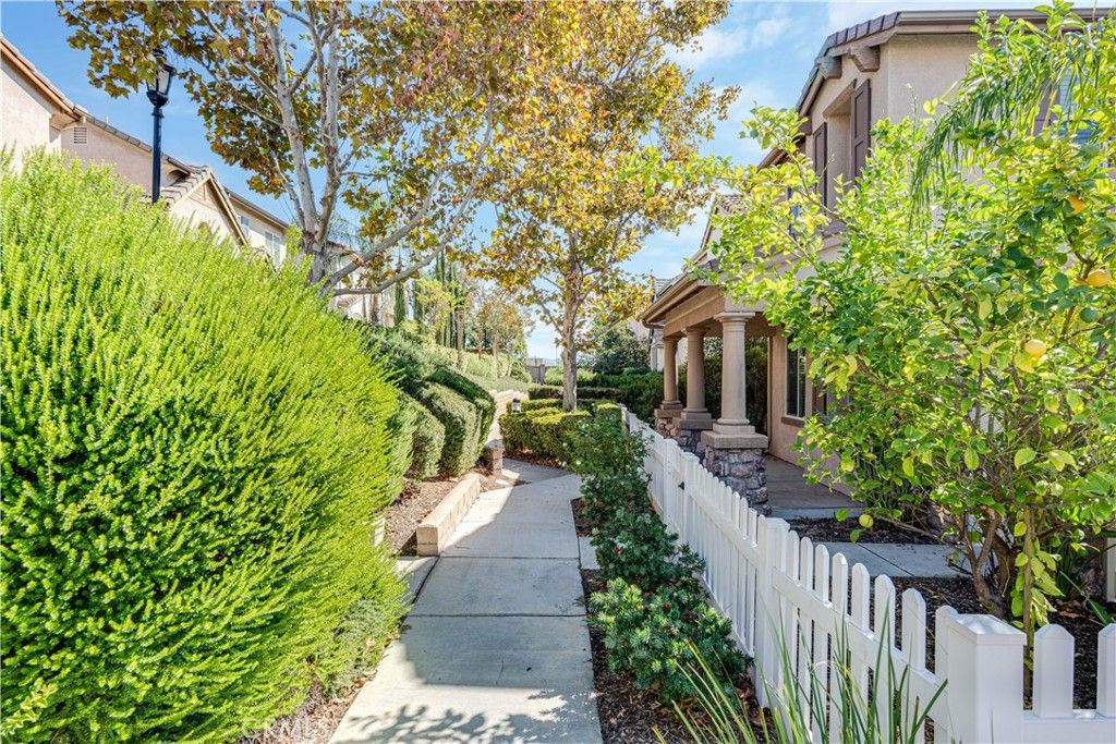 27696 Passion Flower Court, Murrieta, CA 92562 — photo 4