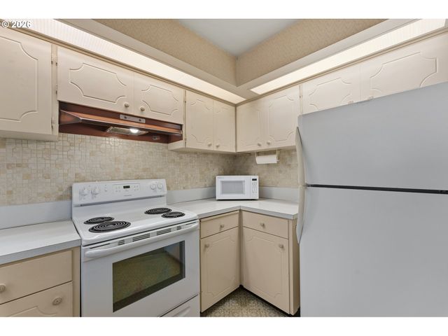 6000 OKLAHOMA Dr, Vancouver, WA 98661