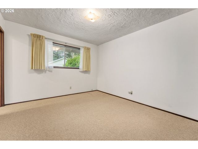 6000 OKLAHOMA Dr, Vancouver, WA 98661