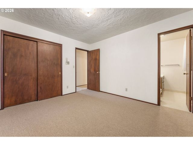 6000 OKLAHOMA Dr, Vancouver, WA 98661